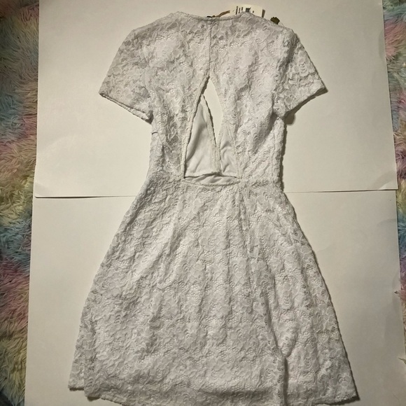 show me your mumu Ibiza Dress in Larose Lace White - Picture 8 of 11